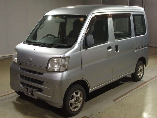 4182 Daihatsu Hijet van S331V 2013 г. (TAA Hyogo)